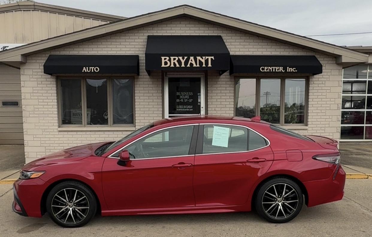 2021 Toyota Camry SE 