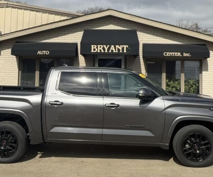 2022 Toyota Tundra Crew 